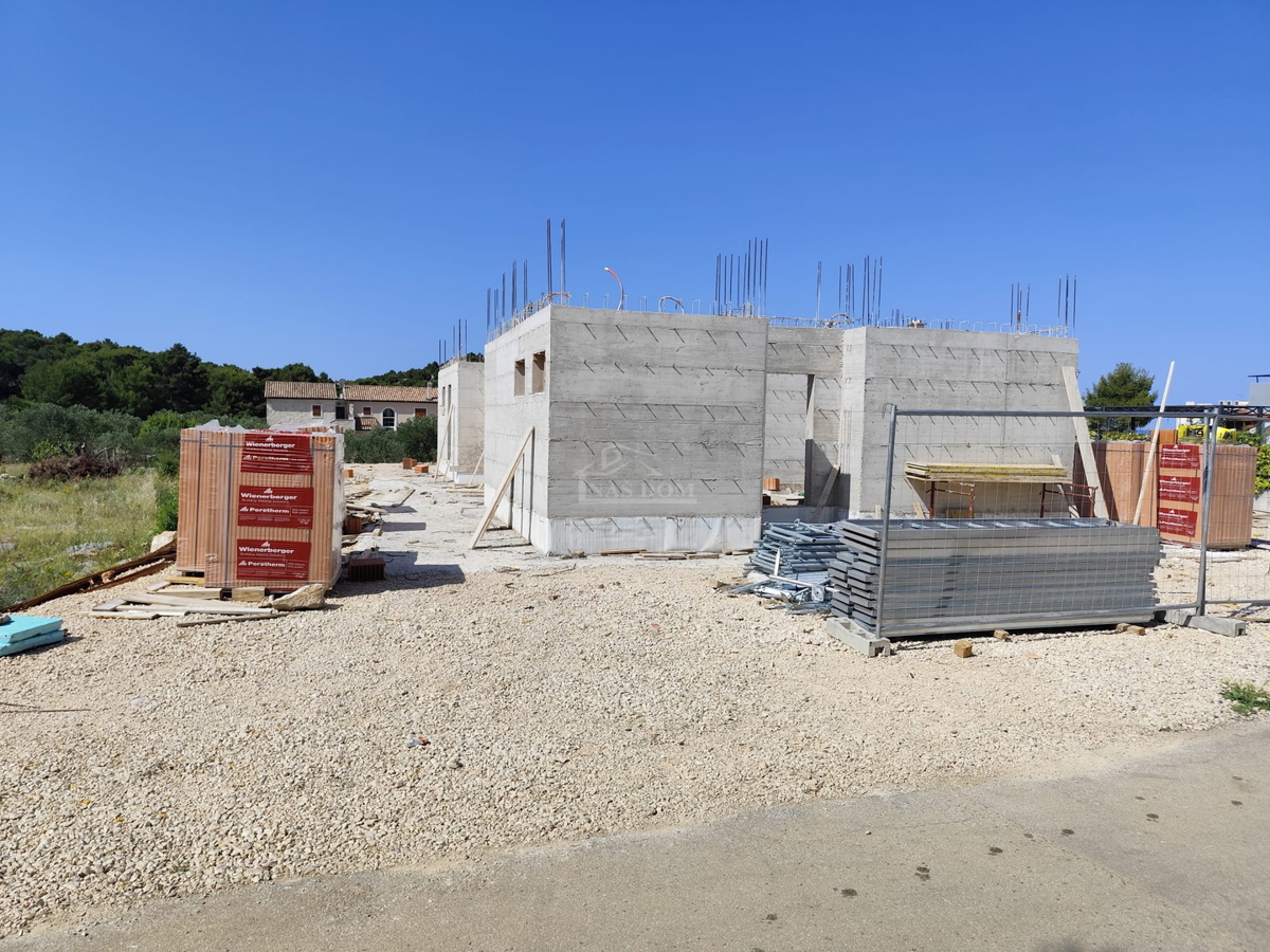 TRIBUNJ - **NUOVA COSTRUZIONE** Casa S1 con vista mare, a 300 m dalla spiaggia