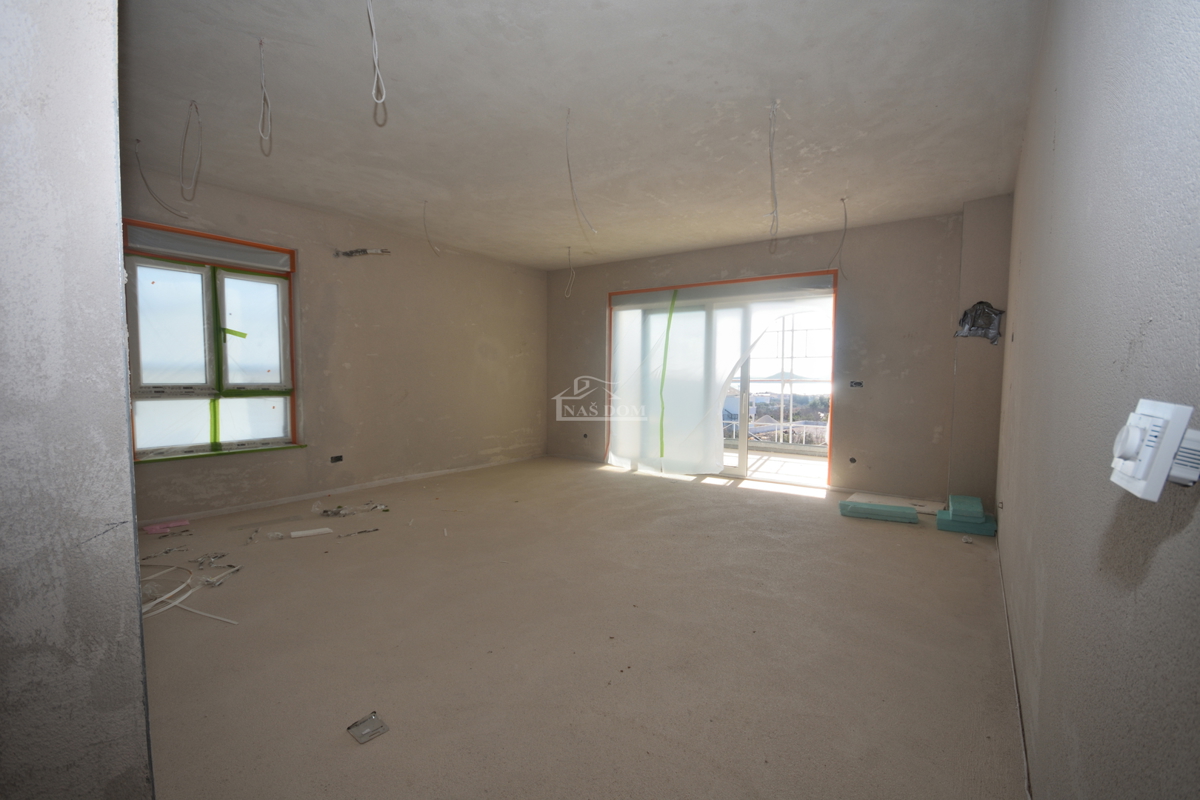 Vodice - Appartamento confortevole S9 con tre camere da letto, splendida vista sul mare - NUOVO