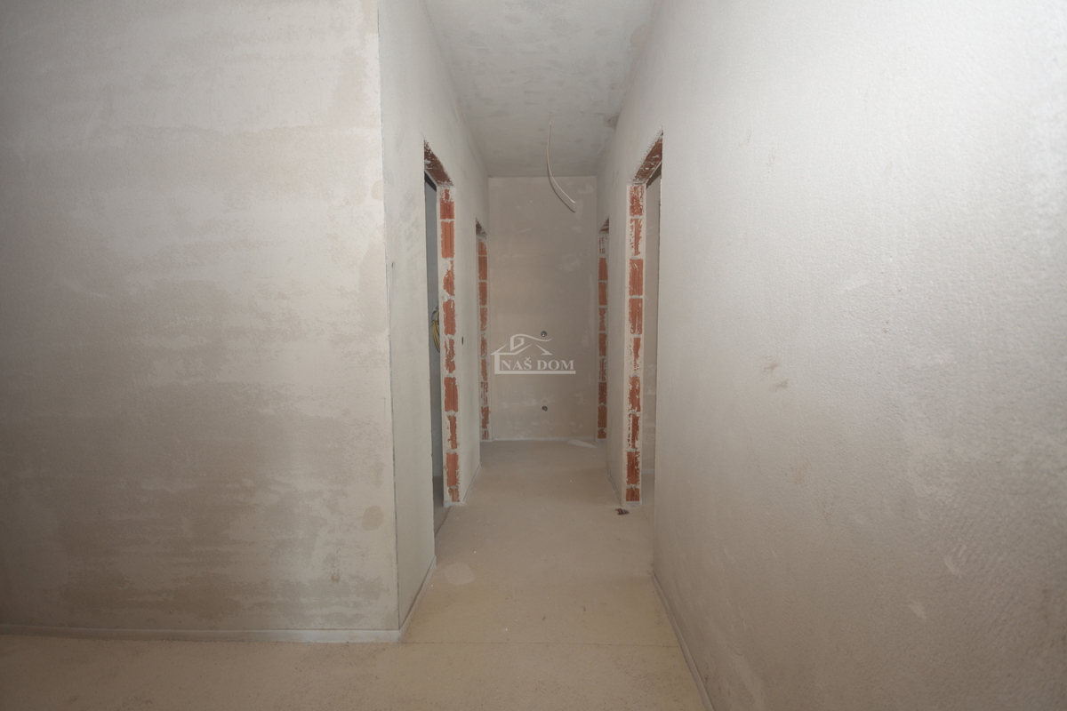 Vodice - Appartamento confortevole S9 con tre camere da letto, splendida vista sul mare - NUOVO