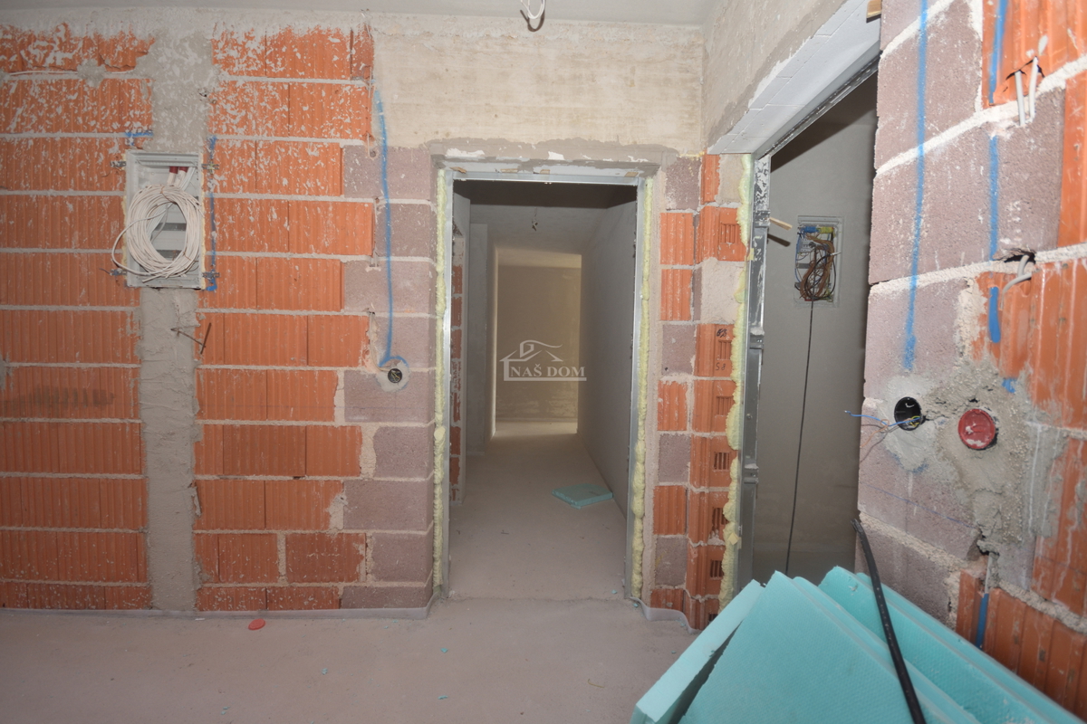 Vodice - Appartamento confortevole S9 con tre camere da letto, splendida vista sul mare - NUOVO