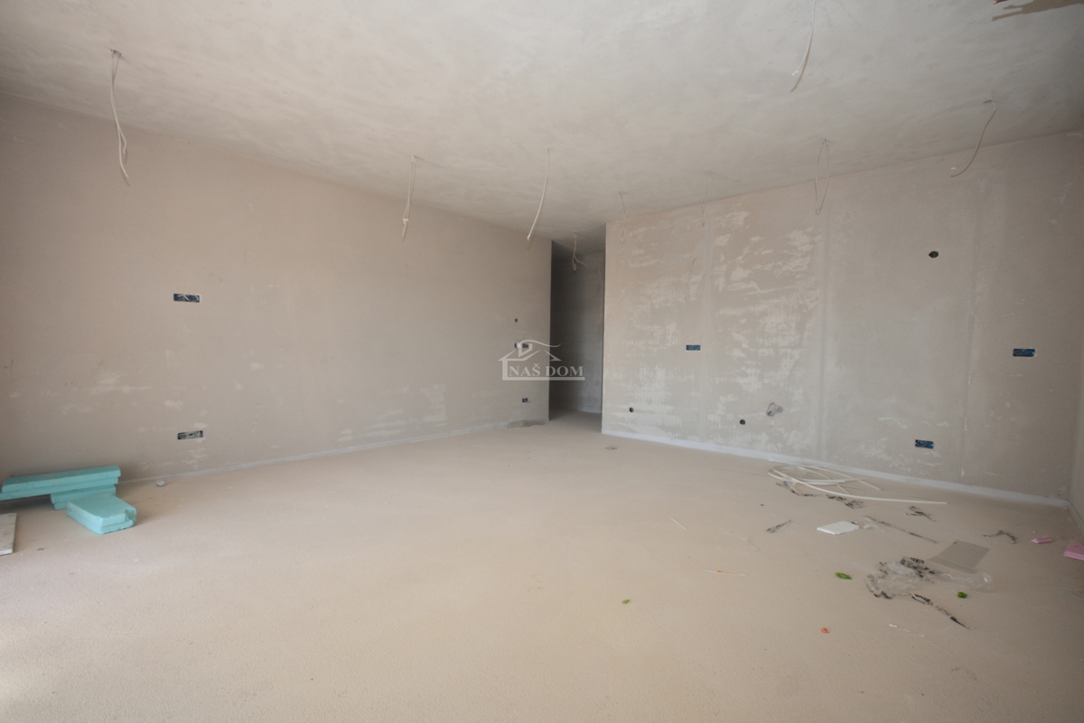 Vodice - Appartamento confortevole S9 con tre camere da letto, splendida vista sul mare - NUOVO