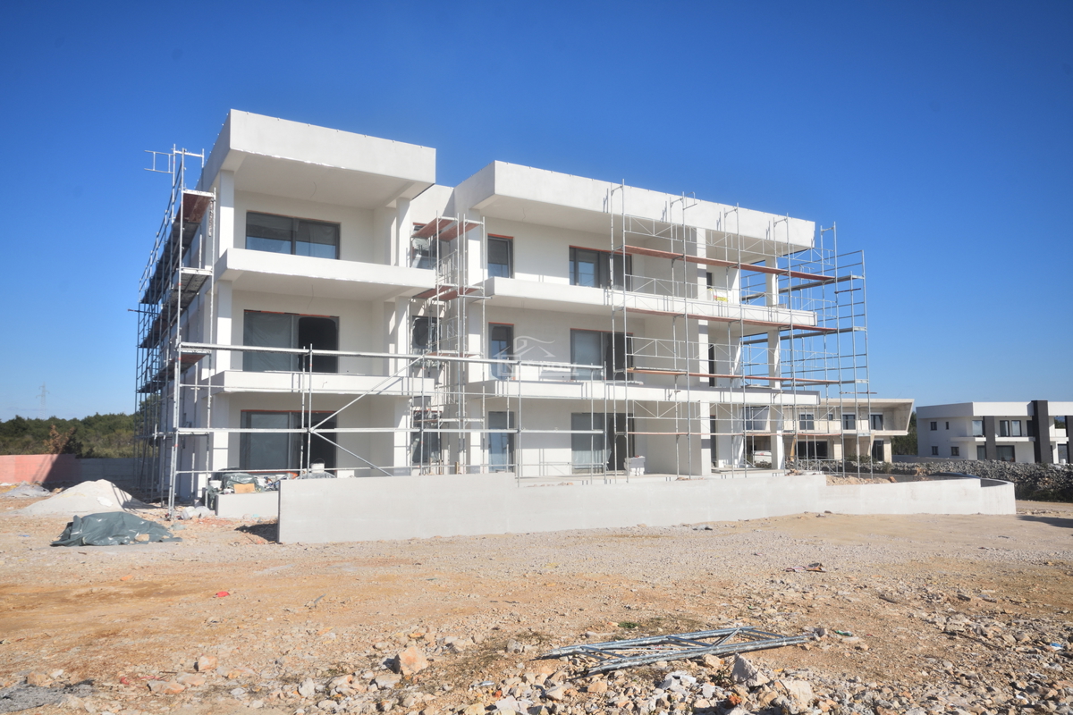 Vodice - Appartamento confortevole S9 con tre camere da letto, splendida vista sul mare - NUOVO