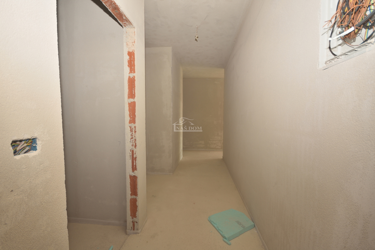 Vodice - Appartamento confortevole S9 con tre camere da letto, splendida vista sul mare - NUOVO