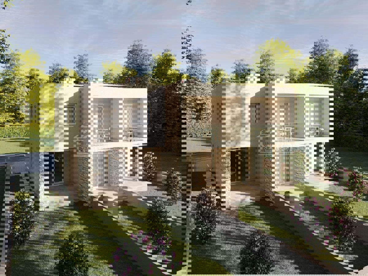 Vodice - *NOVOGRADNJA* appartamento bilivello con giardino, a 300 m dalla spiaggia