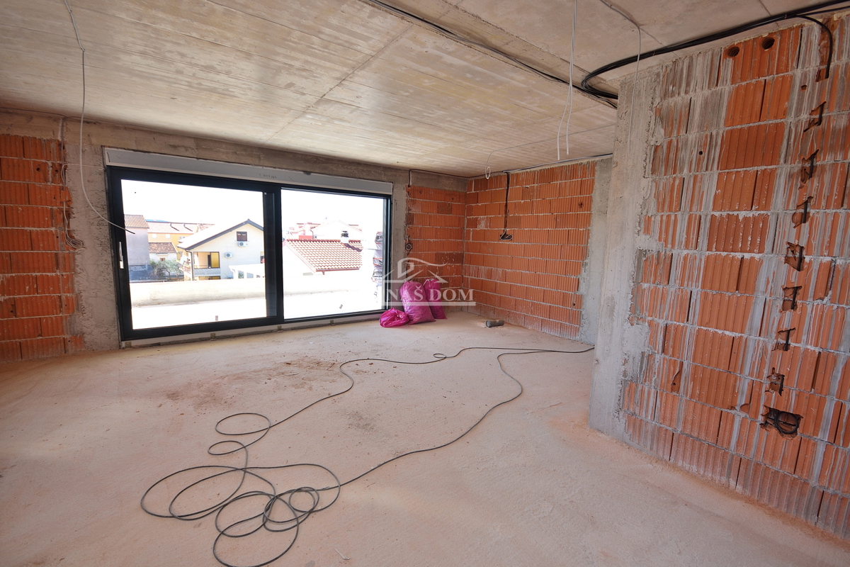 Vodice - PENTHOUSE S3 appartamento, 200 m dalla spiaggia