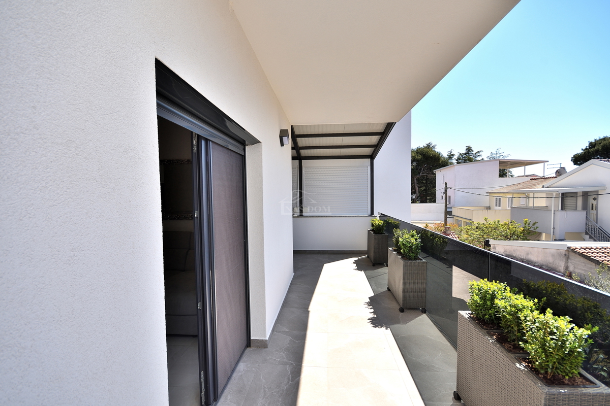 Vodice - appartamento con due camere da letto a 300 m dalla spiaggia