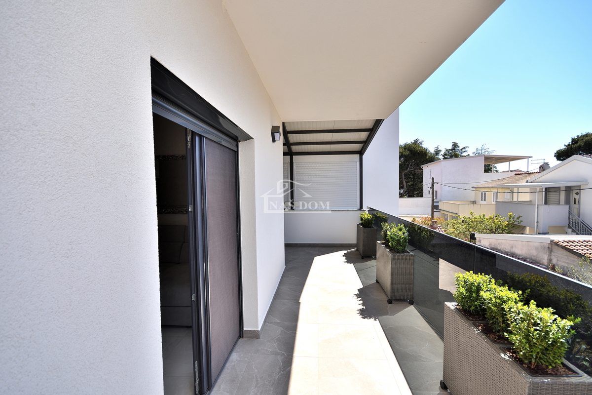 Vodice - appartamento con due camere da letto a 300 m dalla spiaggia