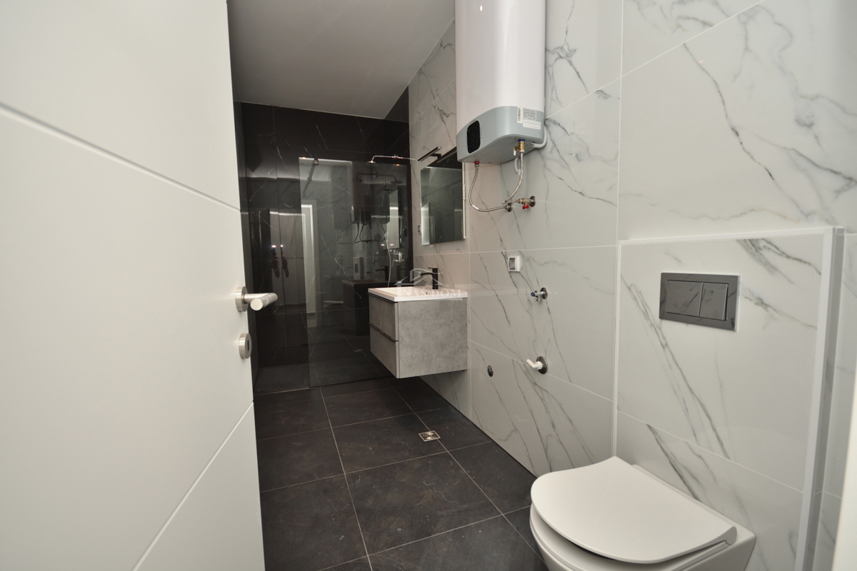 Tribunj, Sovlje - Appartamento S4 al primo piano