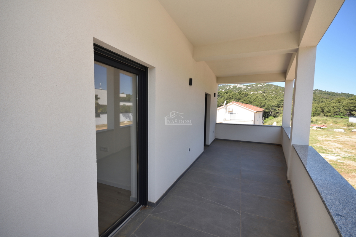 Tribunj, Sovlje - Appartamento S4 al primo piano