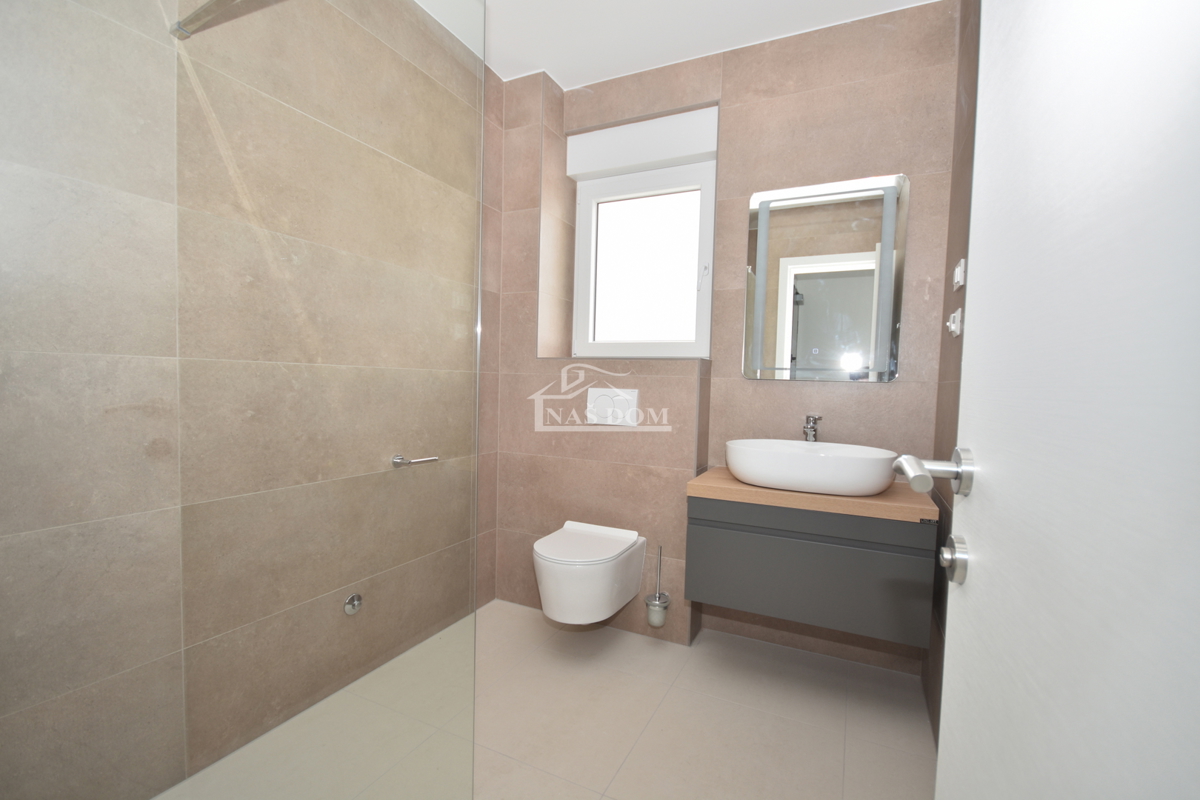 Vodice - Appartamento S6 al secondo piano, vista panoramica sul mare