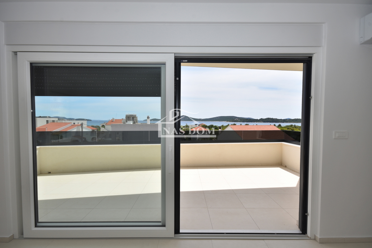 Vodice - Appartamento S6 al secondo piano, vista panoramica sul mare