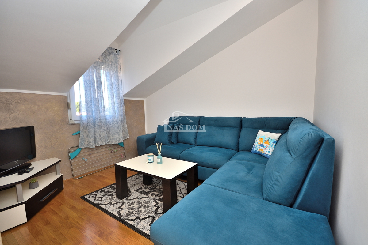 Vodice - Appartamento con due camere da letto, a 200 m dalla spiaggia