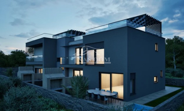 Vodice - Casa a schiera V1 in posizione tranquilla