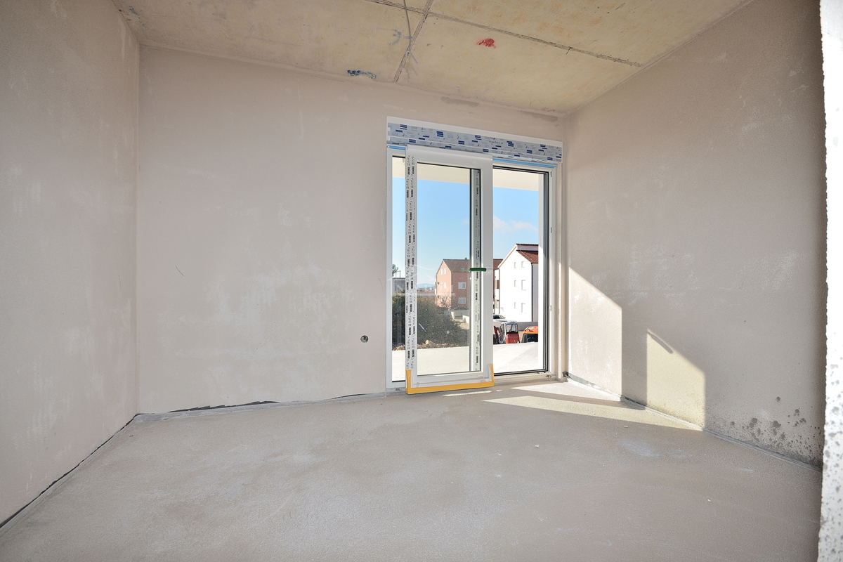 Vodice - NUOVA COSTRUZIONE - Casa S1 con piscina e garage, a 650 m dal centro