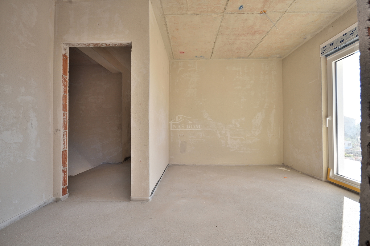 Vodice - **NUOVA COSTRUZIONE** Casa S1 con piscina e garage, a 650 m dal centro