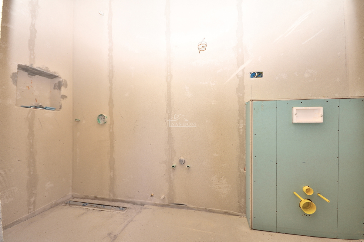 Vodice - NUOVA COSTRUZIONE - Casa S1 con piscina e garage, a 650 m dal centro