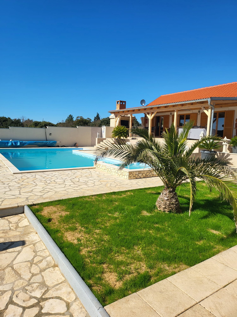 BIOGRAD, Donja Jagodna - villa con piscina, vista sulla natura