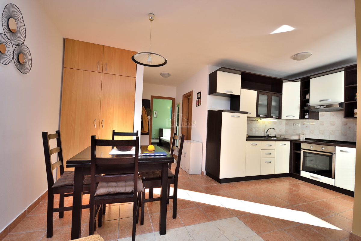 Zadar, Diklo - arredato appartamento al piano terra