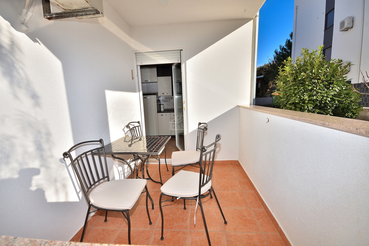 Zadar, Diklo - arredato appartamento al piano terra