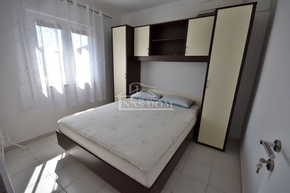 Tribunj - Casa con 7 appartamenti in super posizione