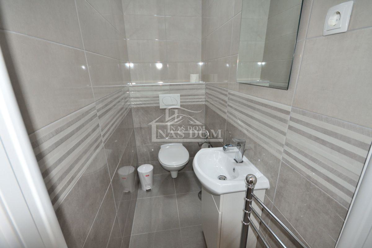 Tribunj - Casa con 7 appartamenti in super posizione