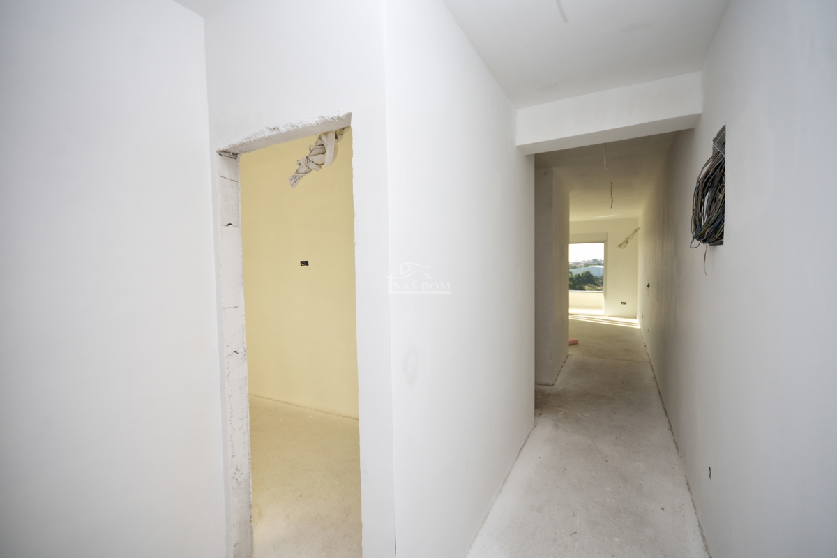 Vodice - NUOVA COSTRUZIONE, appartamento S4 con terrazza sul tetto, vista mare