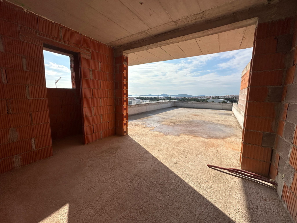 Vodice - **NUOVA COSTRUZIONE** Appartamento S4 con terrazza sul tetto, vista mare