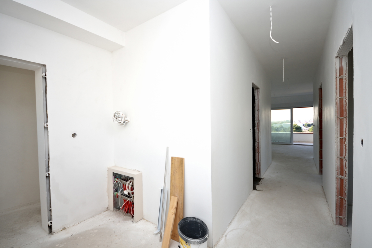 Vodice - NUOVA COSTRUZIONE, appartamento S4 con terrazza sul tetto, vista mare