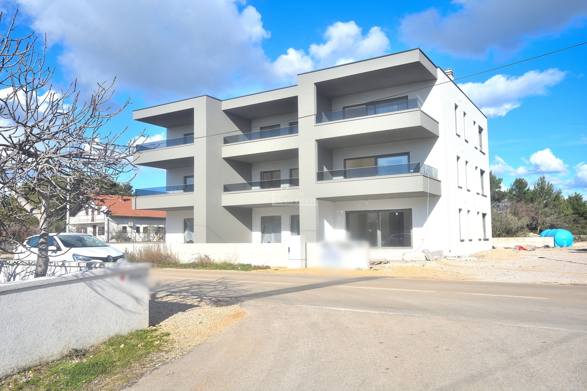 Vodice, Srima - Appartamento A-S3 3S+DB, a 300 m dalla spiaggia