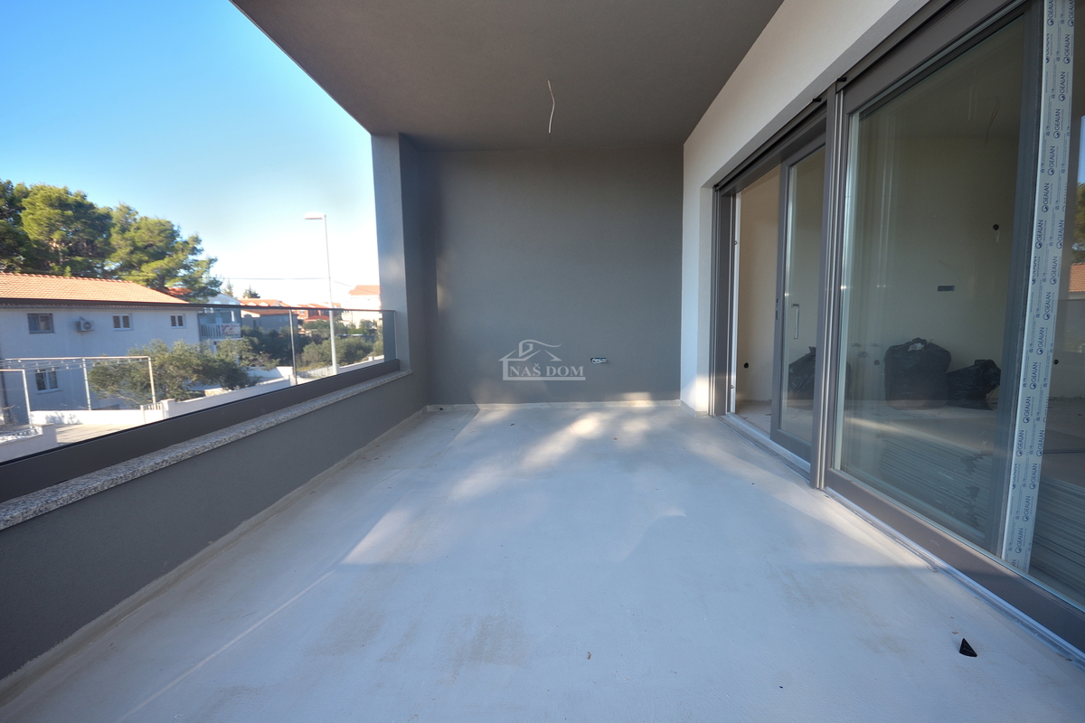 Vodice, Srima - Appartamento A-S3 3S+DB, a 300 m dalla spiaggia