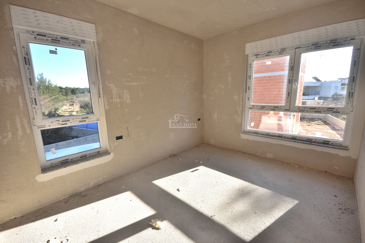 Vodice, Srima - Appartamento A-S3 3S+DB, a 300 m dalla spiaggia