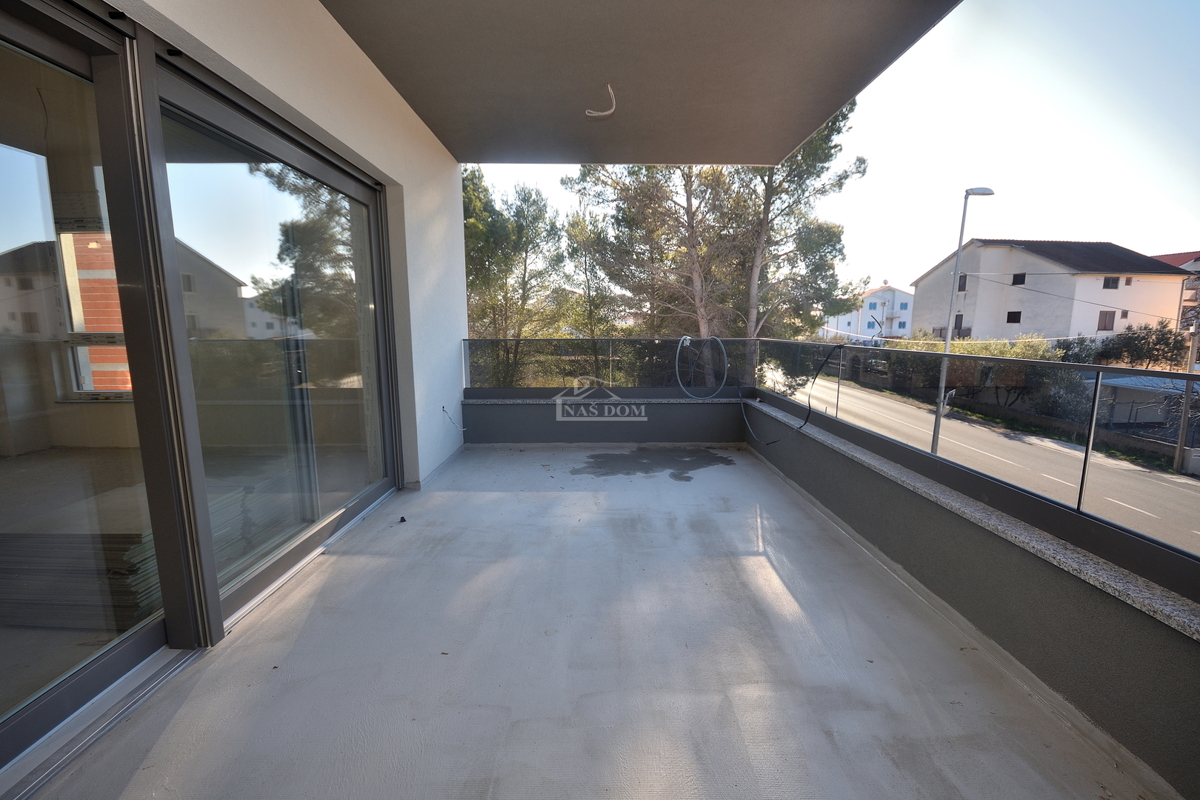 Vodice, Srima - Appartamento A-S3 3S+DB, a 300 m dalla spiaggia