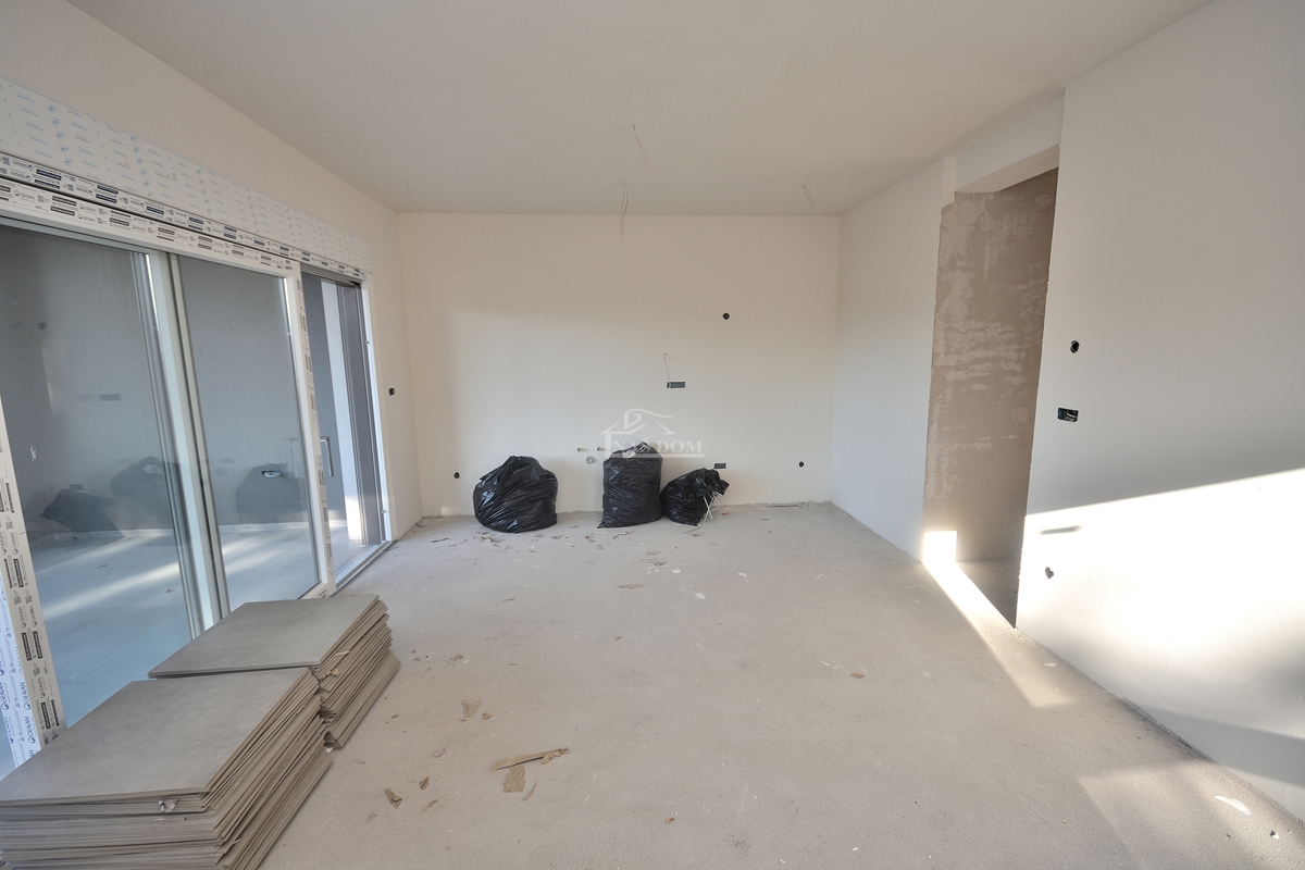 Vodice, Srima - Appartamento A-S3 3S+DB, a 300 m dalla spiaggia