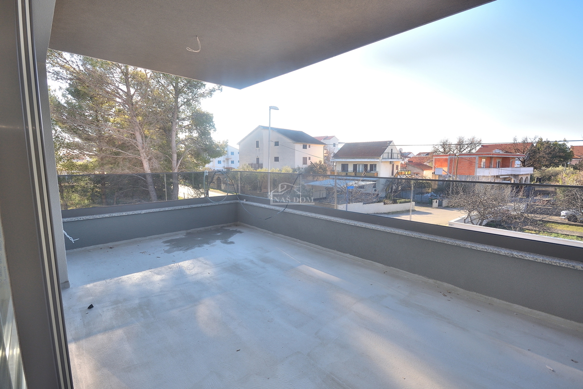 Vodice, Srima - Appartamento A-S3 3S+DB, a 300 m dalla spiaggia