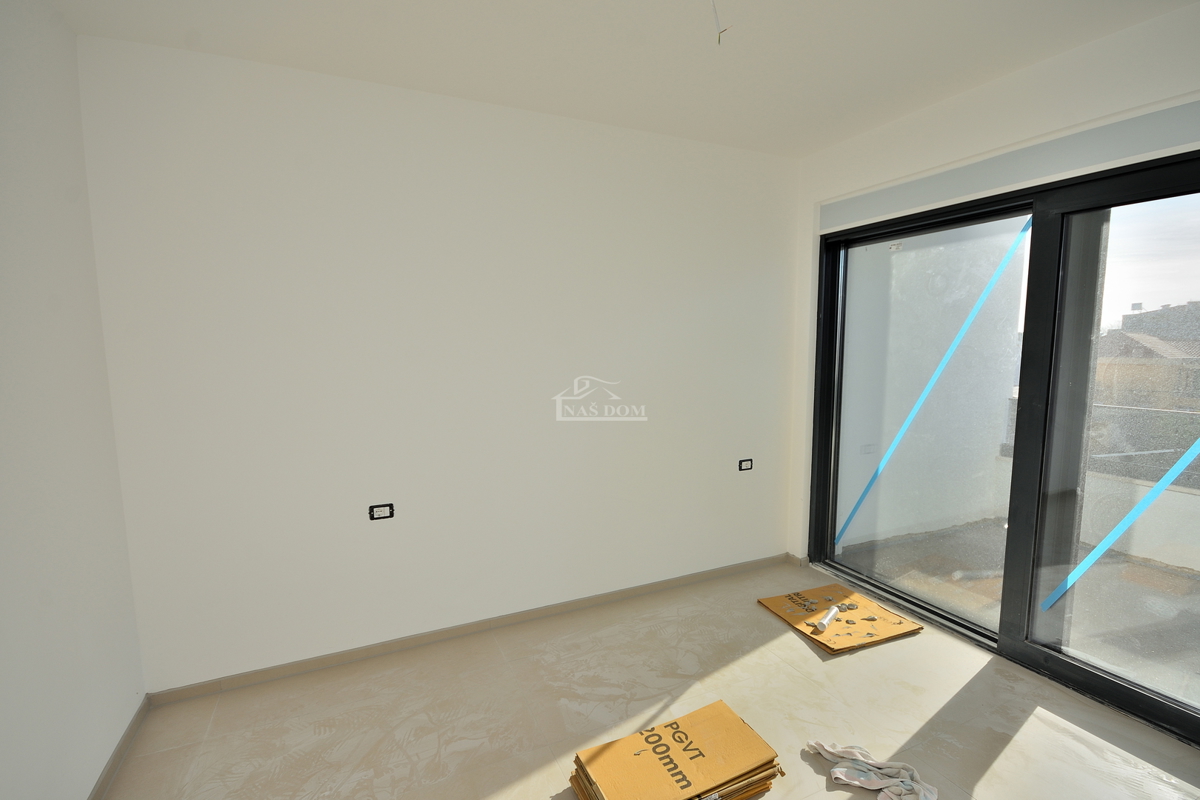 Vodice-*NEW BUILD* S2 semi-detached house 550m from the beach