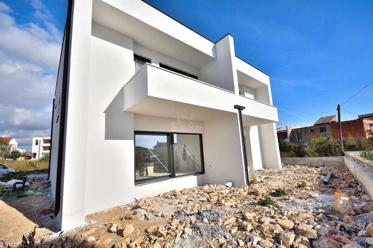 Vodice-*NEW BUILD* S2 semi-detached house 550m from the beach