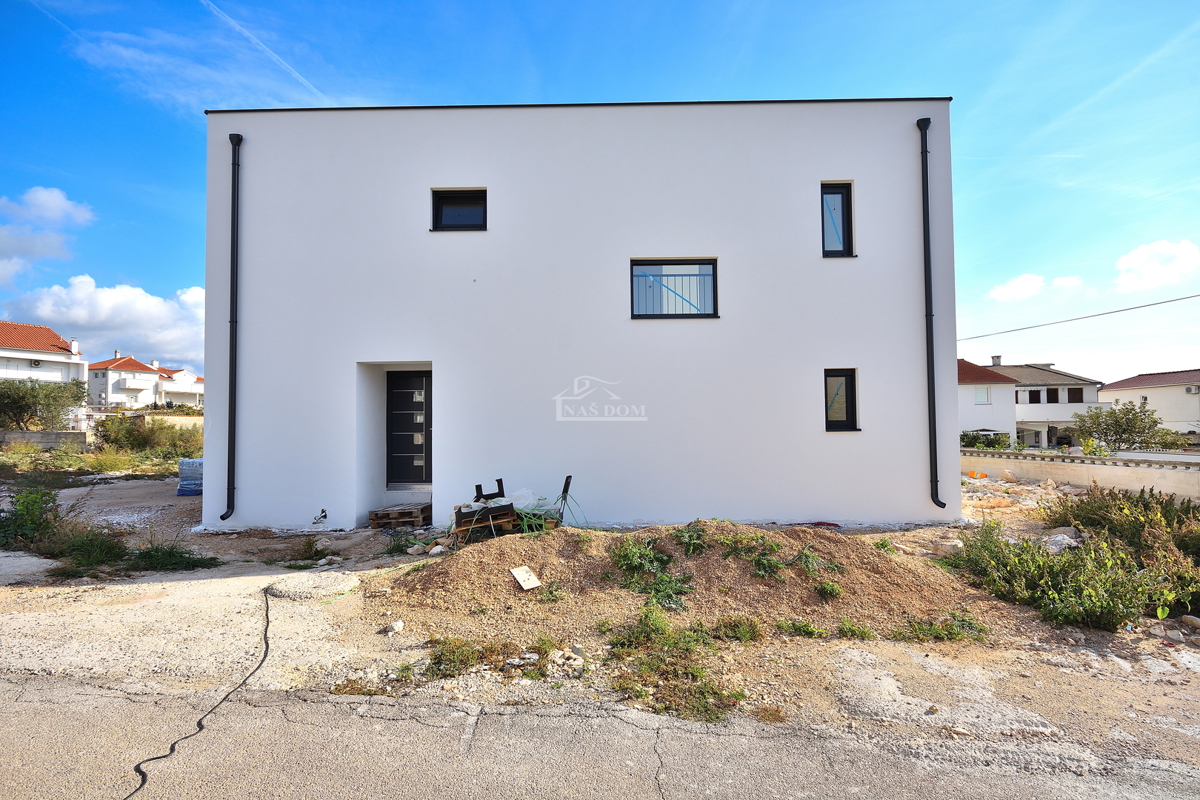 Vodice-*NEW BUILD* S2 semi-detached house 550m from the beach