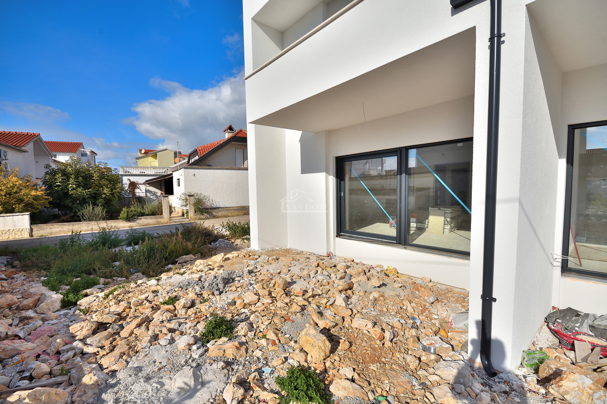 Vodice-*NEW BUILD* S2 semi-detached house 550m from the beach