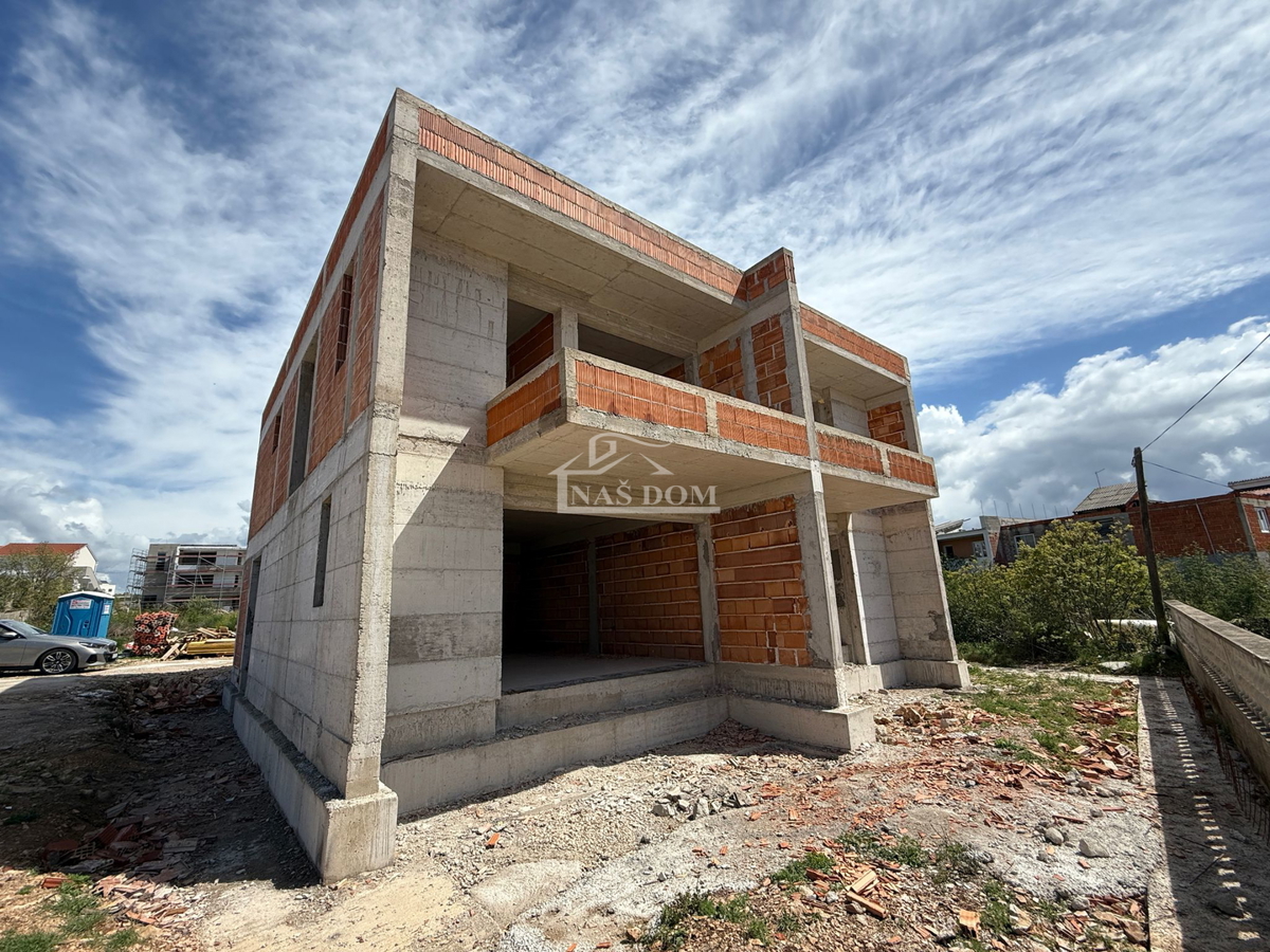 Vodice-*NEW BUILD* S2 semi-detached house 550m from the beach