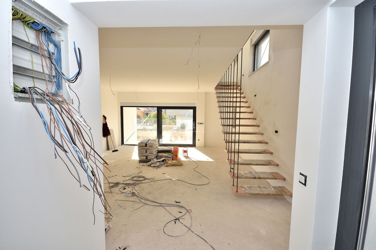 Vodice-*NEW BUILD* S2 semi-detached house 550m from the beach