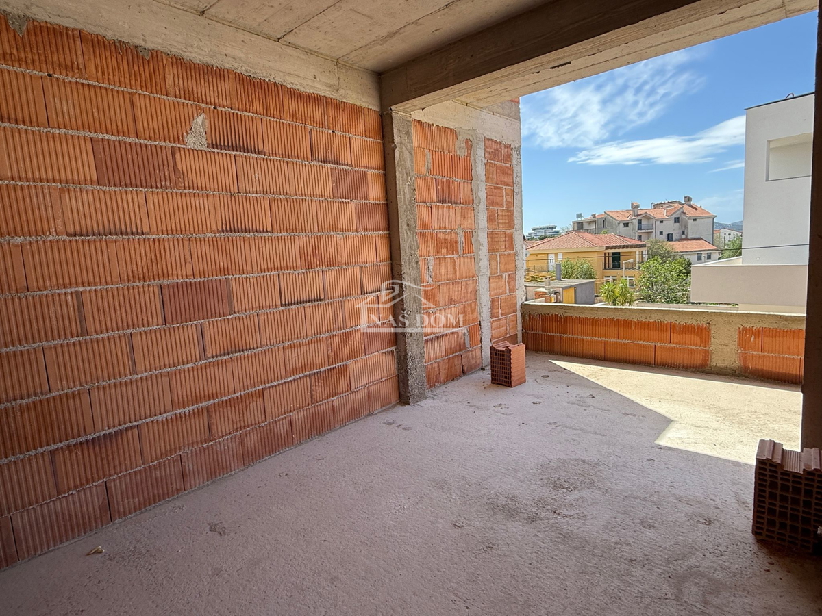 Vodice-*NEW BUILD* S2 semi-detached house 550m from the beach