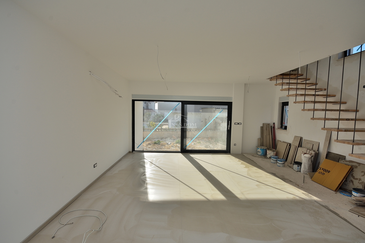 Vodice-*NEW BUILD* S2 semi-detached house 550m from the beach