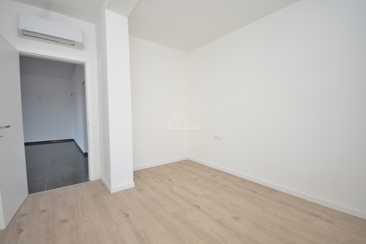 Tribunj, Sovlje - Appartamento di lusso S3, a soli 50 m dal mare