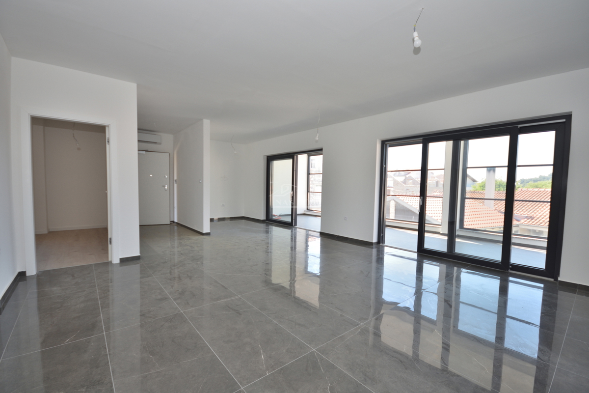 Tribunj, Sovlje - Appartamento di lusso S3, a soli 50 m dal mare