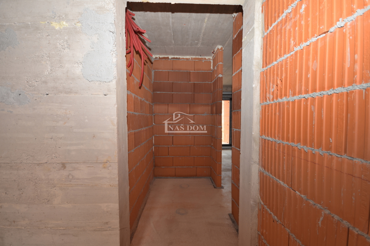 Brodarica - Appartamento S1 al piano terra, con giardino e vista mare