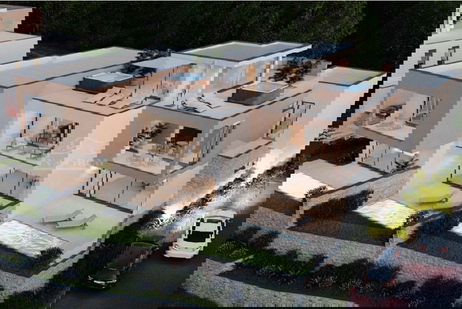 Vodice - **NUOVA COSTRUZIONE** Casa S2 con piscina, terrazza sul tetto, vista mare