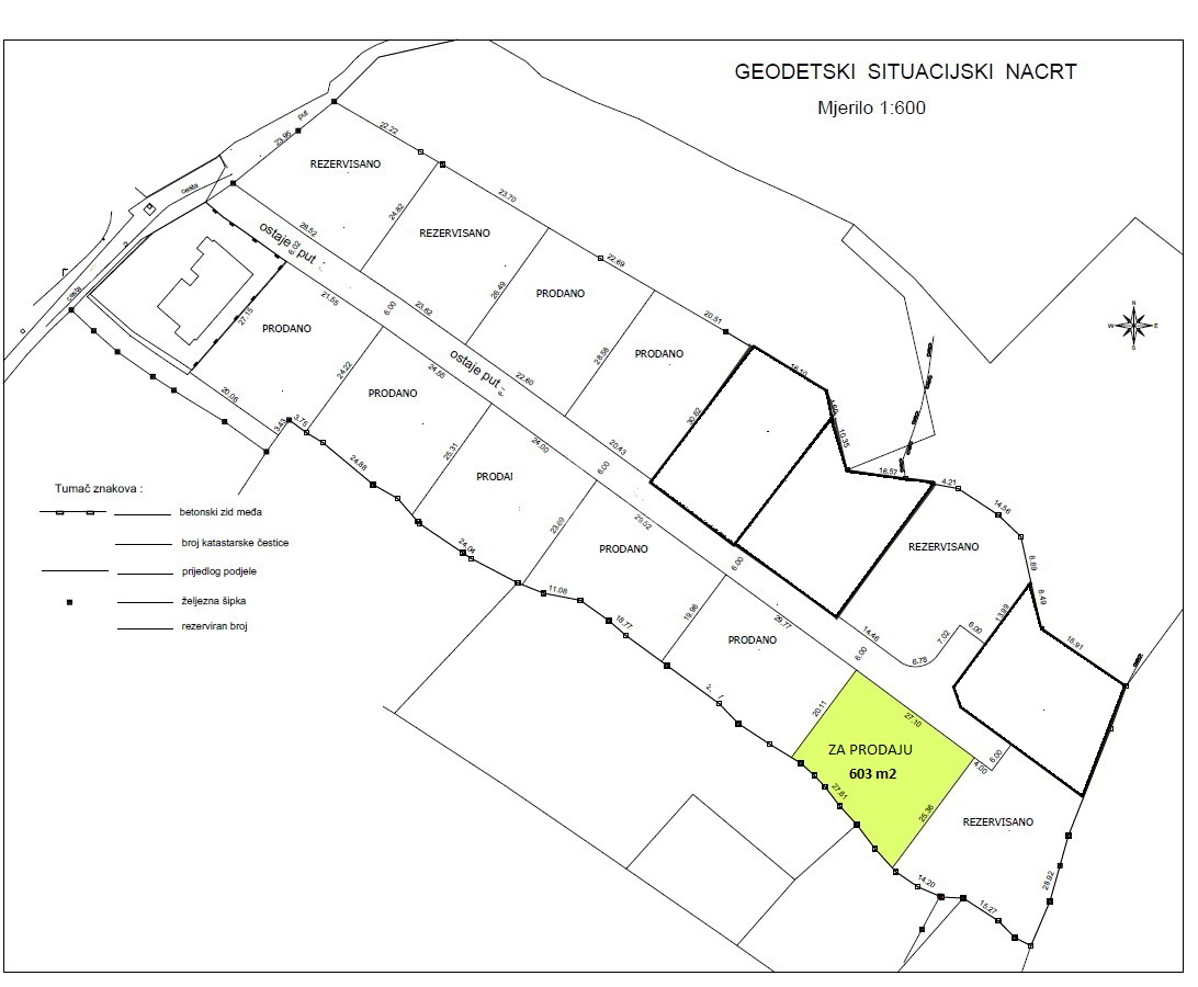 Terreno edificabile con progetto per 4 unità abitative – a 550 m dalla spiaggia, Srima