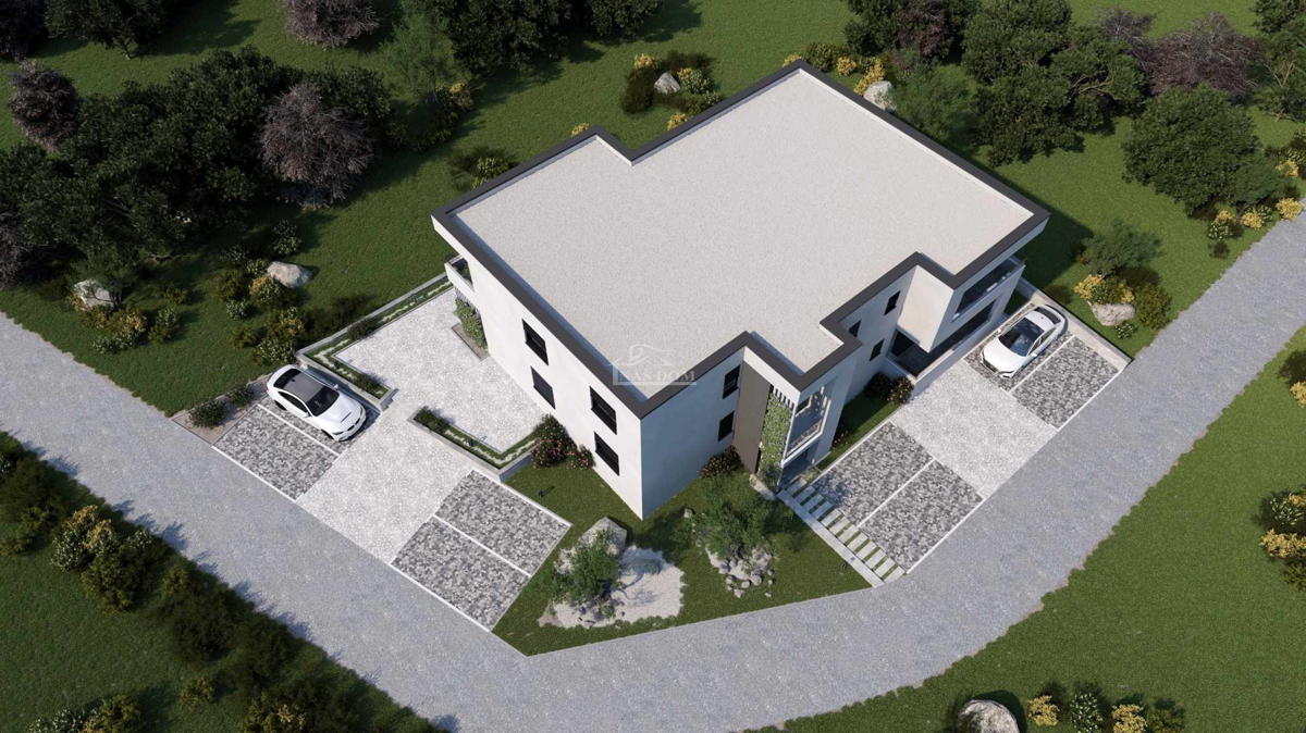 Vodice - terreno con progetto per edificio con 4 appartamenti