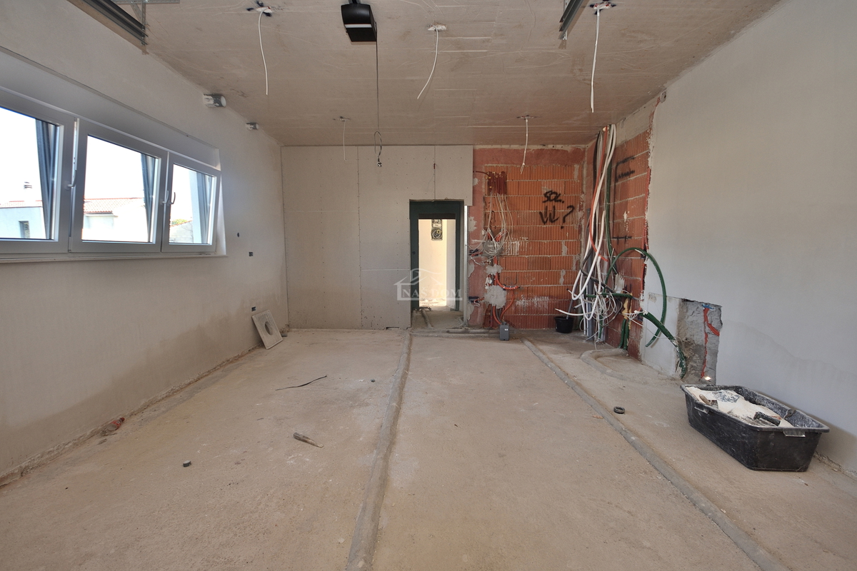 VODICE - Villa moderna con piscina - NUOVA COSTRUZIONE