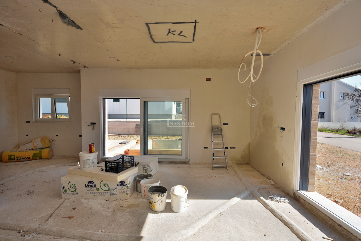 VODICE - Villa moderna con piscina - NUOVA COSTRUZIONE